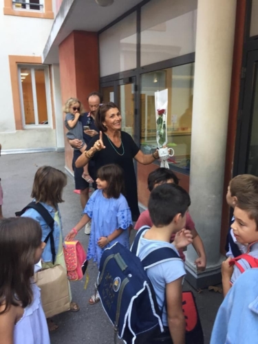 92468371_208330467091618_3195642580905754624_n